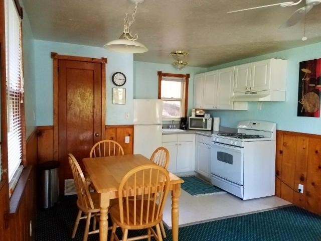 Deluxe Single Room interior